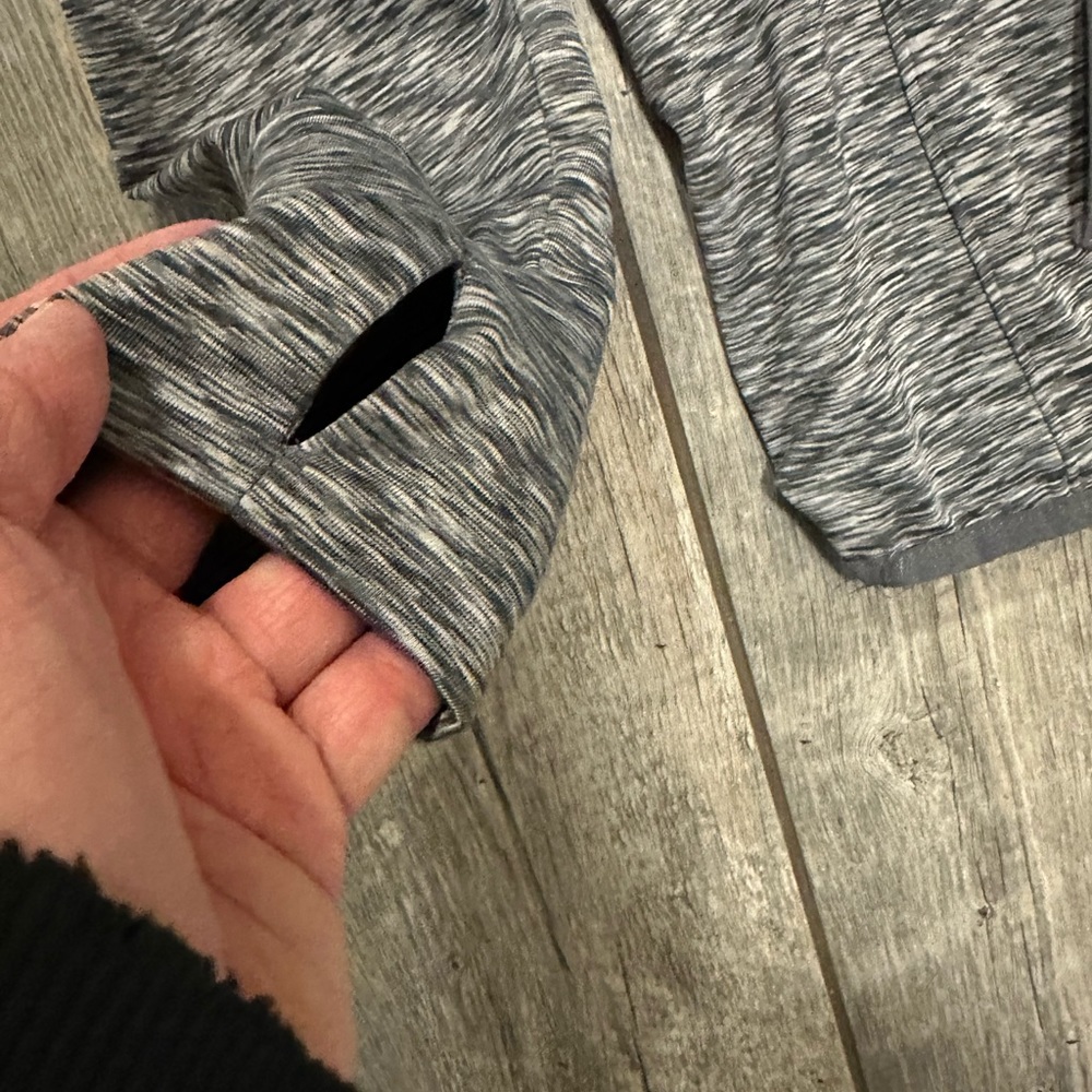 90 Degree by Reflex hoodie, size women’s large - Picture 2 of 6